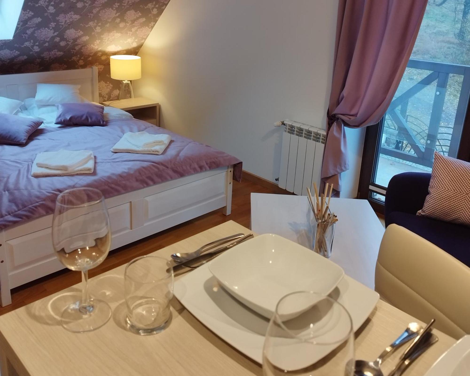 Apartamety I Pokoje Goscinne Na Jaskolczej Swieradow-Zdroj Ngoại thất bức ảnh