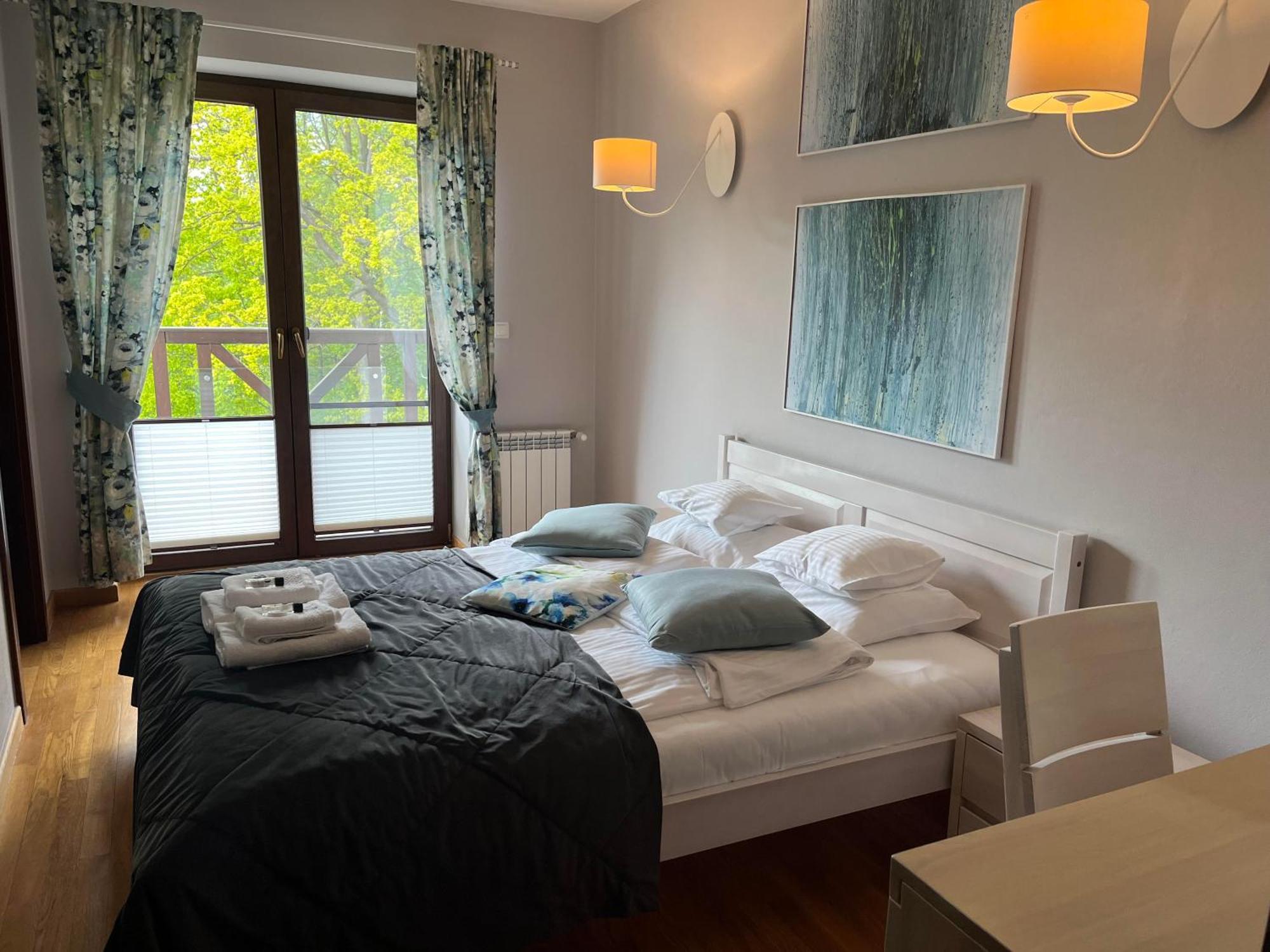 Apartamety I Pokoje Goscinne Na Jaskolczej Swieradow-Zdroj Ngoại thất bức ảnh